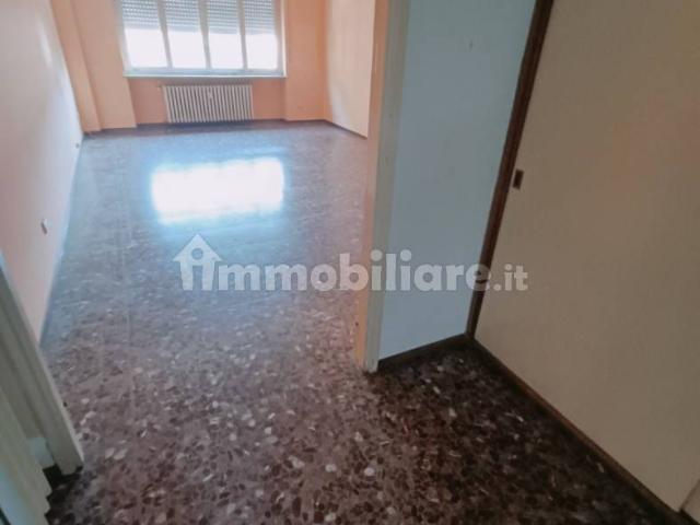 Bilocale buono stato, secondo piano, San Martino, Novara