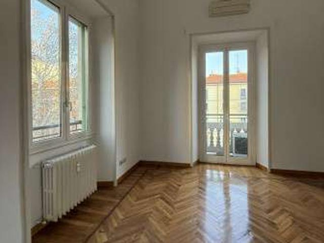 Bilocale Buenos aires, indipendenza, p.ta venezia