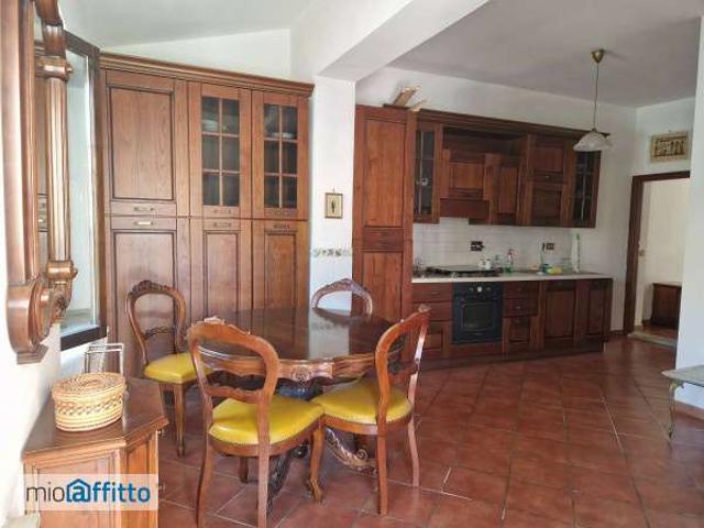 Bilocale Cassia, tomba di nerone, roma