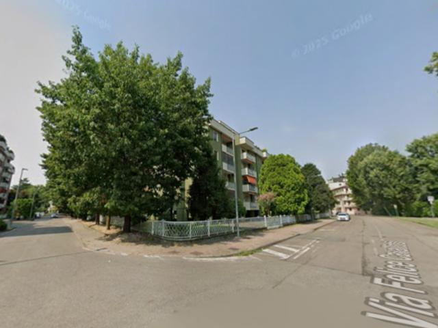 Bilocale con balcone 700 euro