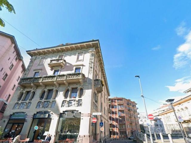 Bilocale con balcone Bergamo libero subito