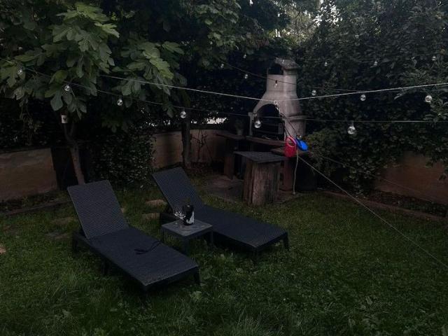 Bilocale con giardino