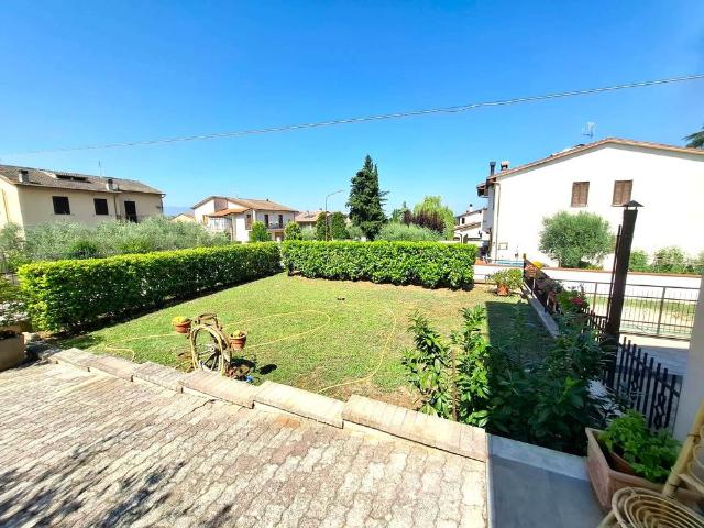 Bilocale con Giardino