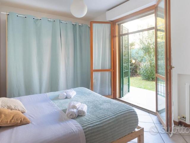 Bilocale con giardino e garage a Torrette