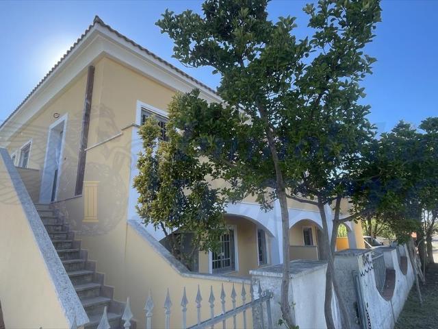 Bilocale con giardino in lungomare degli ardeatini 73, Ardea