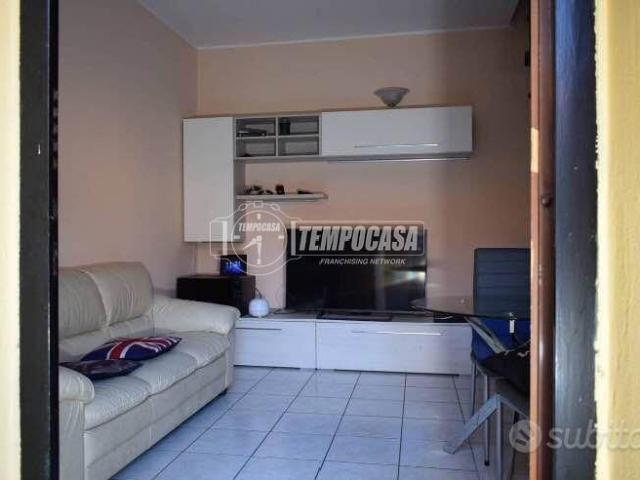 BILOCALE CON GIARDINO PRIVATO E BALCONE a pochi