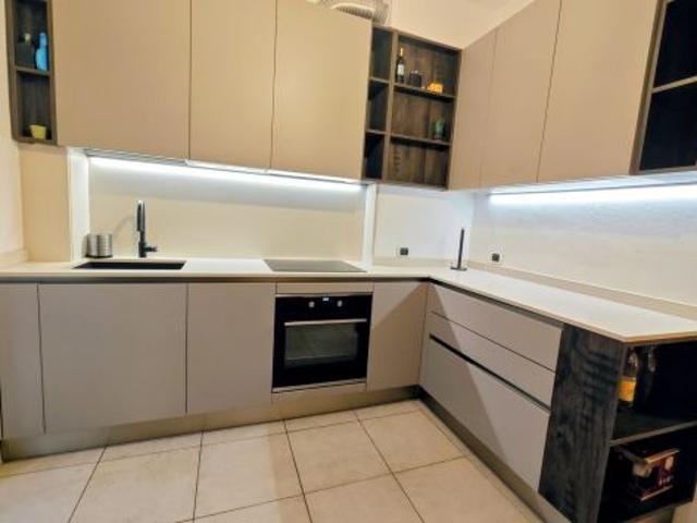 Bilocale con doppio balcone e cantina M2