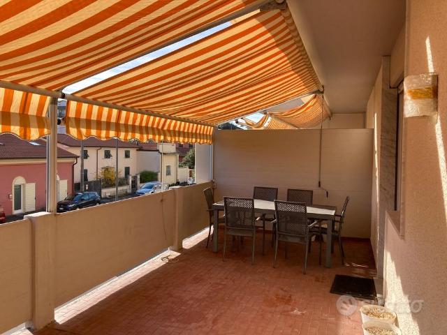Bilocale con terrazzo