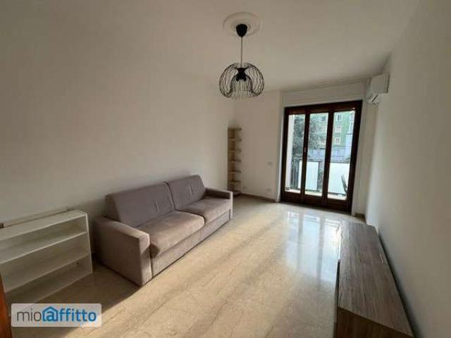 Bilocale con terrazzo Garibaldi, isola, maciachini, monumentale