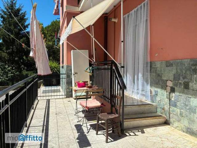 Bilocale con terrazzo Molassana
