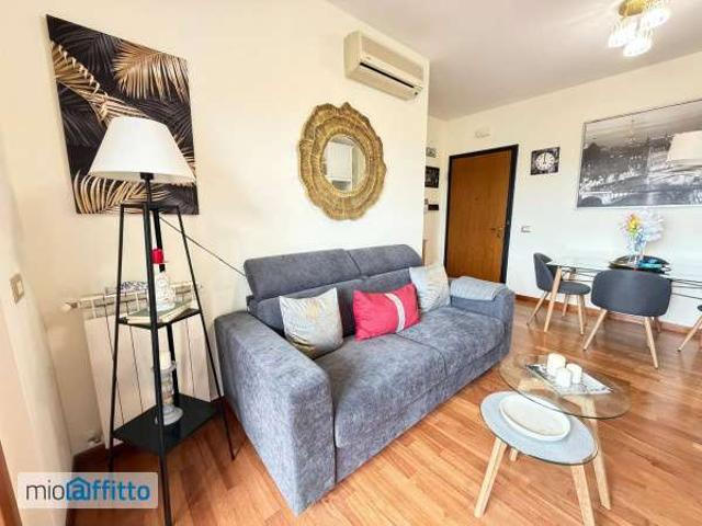 Bilocale con terrazzo Saxarubra, labaro, prima porta