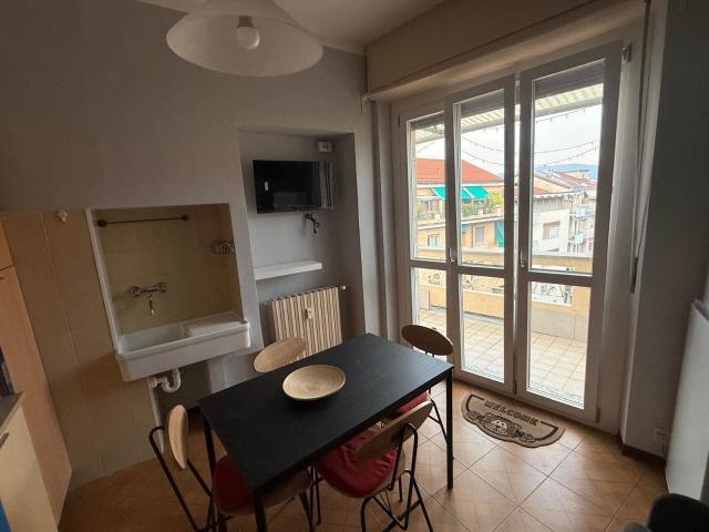 Bilocale con terrazzo, Santa Rita, via Frinco 26