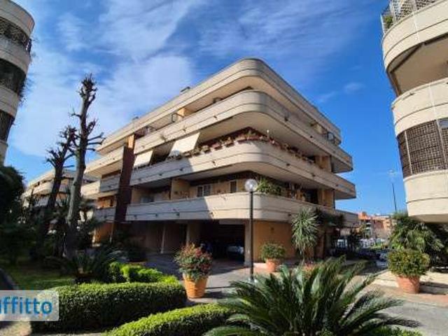 Bilocale con terrazzo Trieste, salario