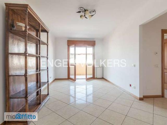 Bilocale con terrazzo Trieste, salario