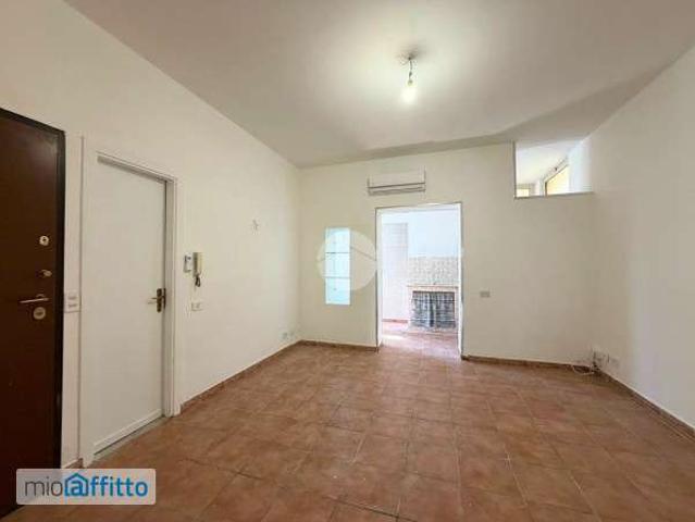 Bilocale con terrazzo Zisa