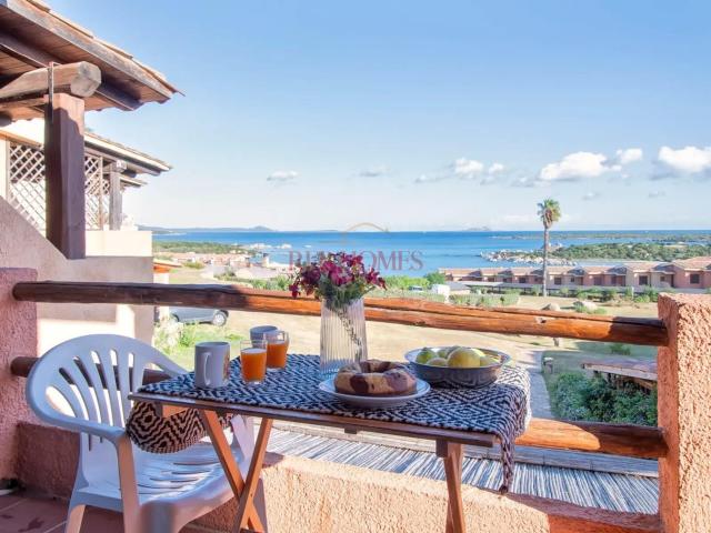 Bilocale con veranda vista mare, a pochi minuti dalla spiagg. 41m² Golfo Aranci