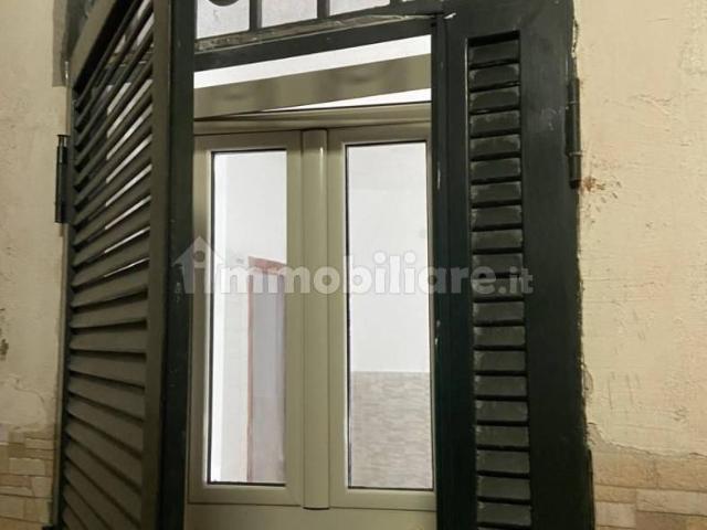 Bilocale corso Umberto I 17, Torre del Greco
