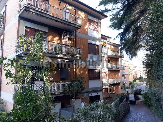 Bilocale corso Vittoria Colonna 59b, Centro, Marino