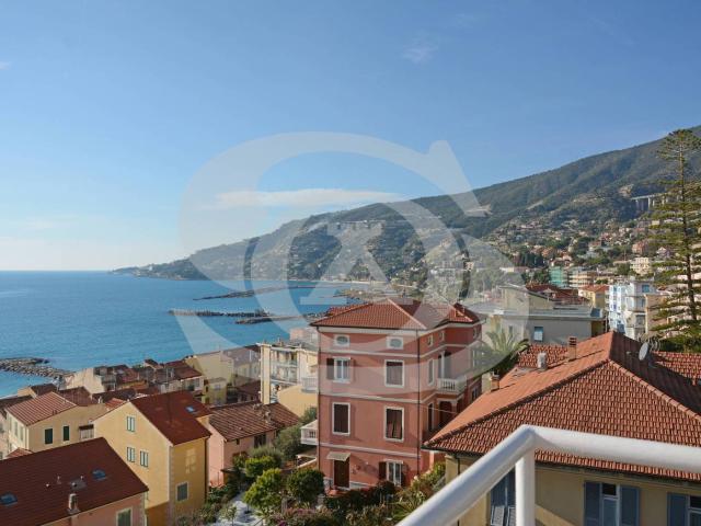 Bilocale corso Regina Margherita 39, Ospedaletti
