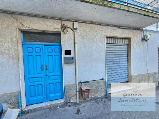 Bilocale da ristrutturare, Reggio Calabria modena