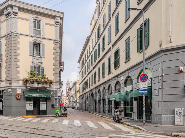 BILOCALE DI CHARME IN STABILE D’EPOCA – GARIBALDI