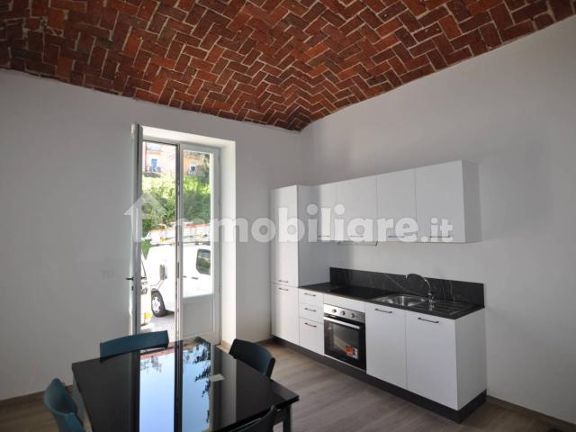Bilocale discesa Bellavista 5, Centro Storico, Cuneo