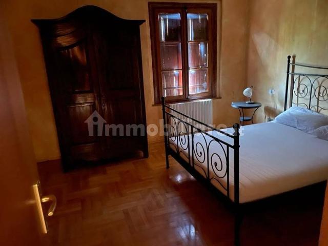 Bilocale frazione Isollaz 11, Challand Saint Victor