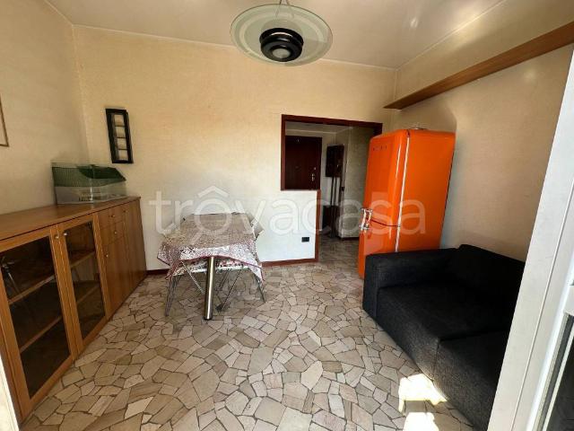 Bilocale in vendita a Cormano via Vincenzo Bellini, 2