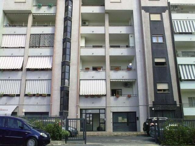 Bilocale in vendita a Cosenza via cardamone