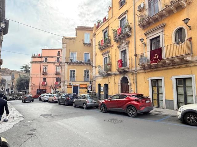 Bilocale in vendita a Catania via Cappuccini, 27, Centro Storico