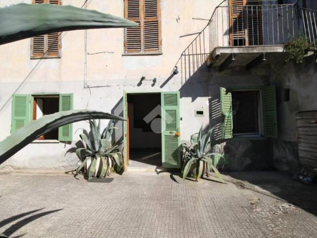 Bilocale in vendita a Canino via domenico giannini, 42