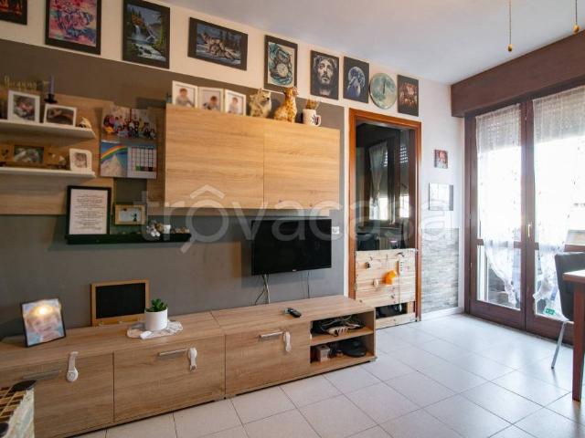 Bilocale in vendita a Carpiano via Roma, 5