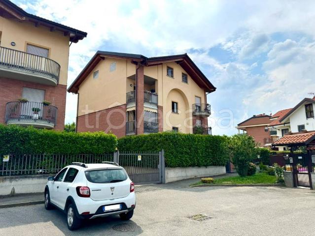 Bilocale in vendita a Caselle Torinese via p. Canavera