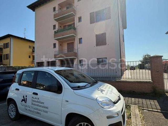 Bilocale in vendita a Castelfranco Emilia via Martiri delle Foibe, Recovato