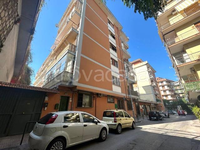 Bilocale in vendita a Castellammare di Stabia via Enrico De Nicola, 10