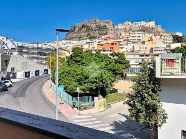 Bilocale in vendita a Castelsardo via Colombo, 8