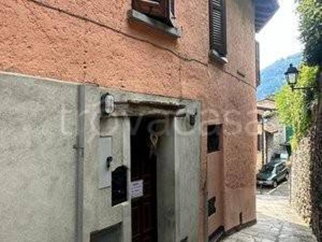 Bilocale in vendita a Cernobbio via Asmara, 4