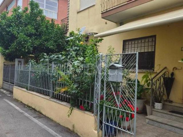 Bilocale in vendita a Ciampino via Giosuè Carducci