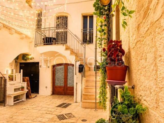 Bilocale in vendita a Cisternino via Soleti, 8