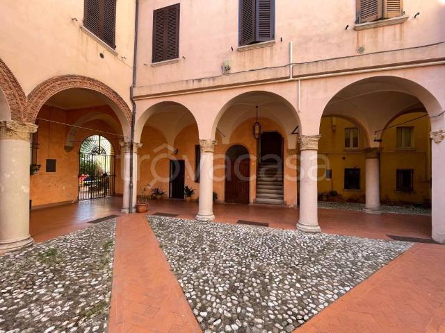 Bilocale in vendita a Bologna via Avesella, 12, Marconi
