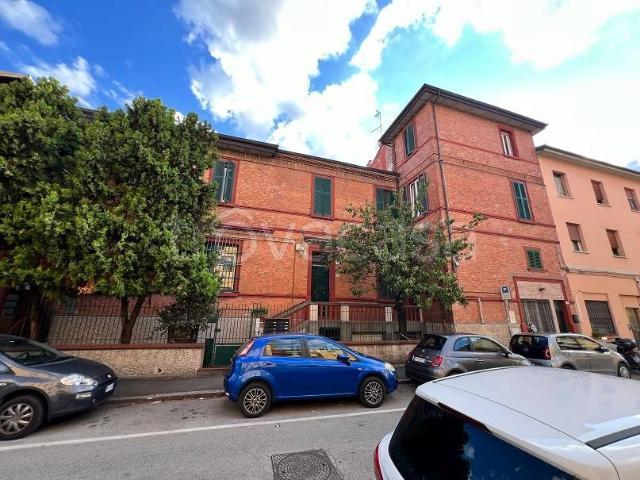 Bilocale in vendita a Bologna via Jacopo di Paolo, 31, Bolognina
