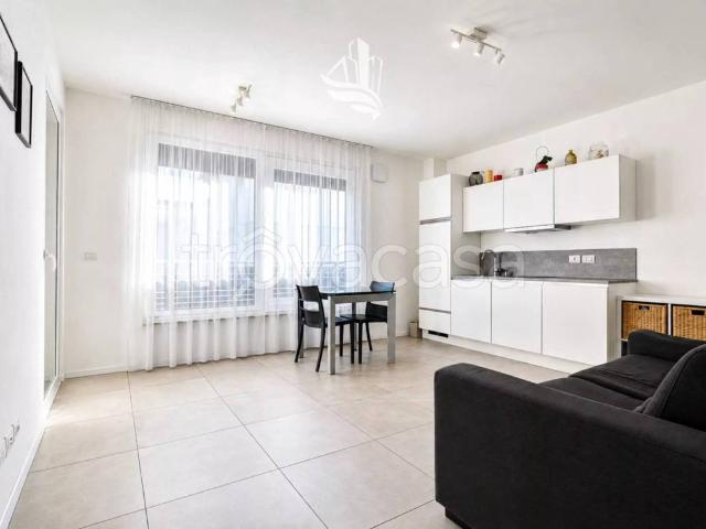 Bilocale in vendita a Bolzano via Riva del Garda, Oltrisarco Aslago