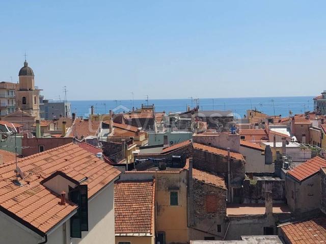 Bilocale in vendita a Borghetto Santo Spirito via Patrioti, 5