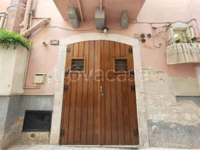 Bilocale in vendita a Bari strada San Sebastiano, 15, San Nicola Borgo Antico