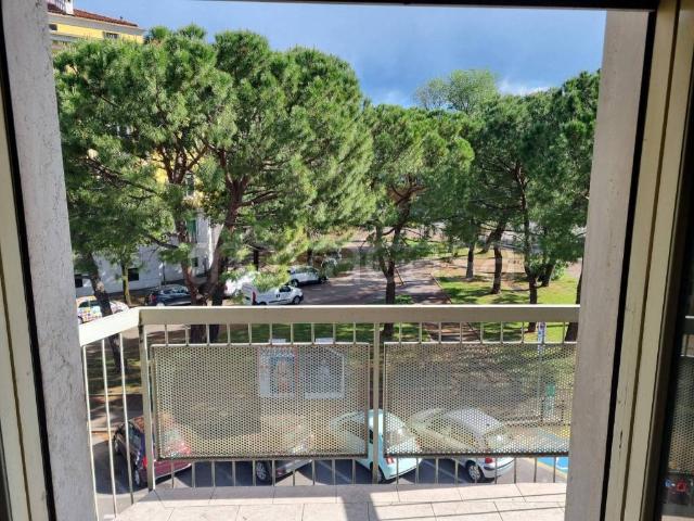 Bilocale in vendita a Brescia via Ugo Foscolo, Via Veneto Borgo Trento