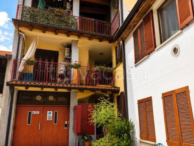 Bilocale in vendita a Busnago via l. Ripamonti, 17