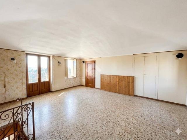 Bilocale in vendita a Gassino Torinese via dovis, 17