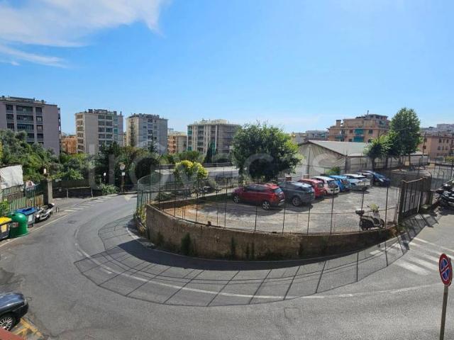 Bilocale in vendita a Genova, San Fruttuoso