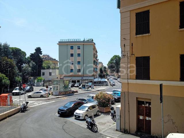 Bilocale in vendita a Genova via Trento, Albaro