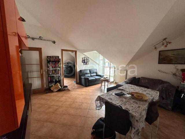 Trilocale in vendita a Giugliano in Campania via Pier Capponi
